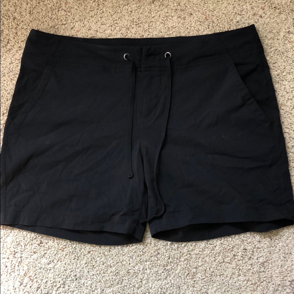 Columbia Omni-shield advanced repellency shorts